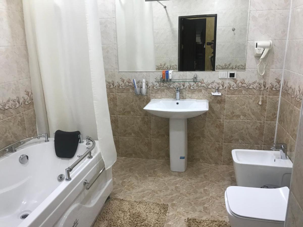 Happy House Hotel Salor Ngoại thất bức ảnh